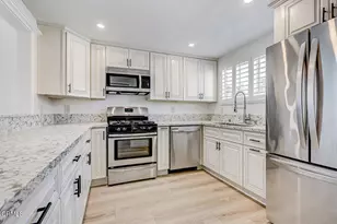 2905 Montrose Ave, La Crescenta, CA 91214 - Photo 13