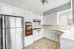 1749 N Edgemont St, Los Angeles, CA 90027 - Photo 3