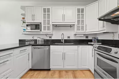 985 E California Boulevard #305, Pasadena, CA 91106 - Photo 15