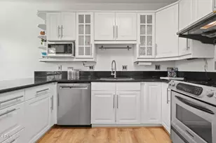 985 E California Blvd, Pasadena, CA 91106 - Photo 15