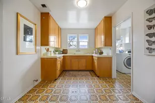 4950 Newcastle Ave, Los Angeles, CA 91316 - Photo 11