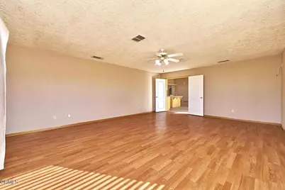 7176 Cataba Road, Oak Hills, CA 92344 - Photo 31