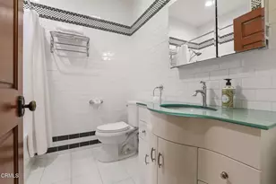 12244 Tiara St, Valley Village, CA 91607 - Photo 21