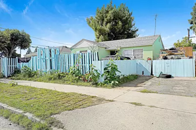 7227 Camellia Avenue, Los Angeles, CA 91605 - Photo 3