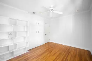 2444 N Parish Pl, Burbank, CA 91504 - Photo 23