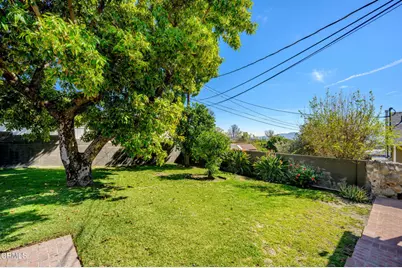 2444 N Parish Place, Burbank, CA 91504 - Photo 35