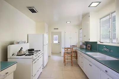 1331 El Mirador Drive, Pasadena, CA 91103 - Photo 15