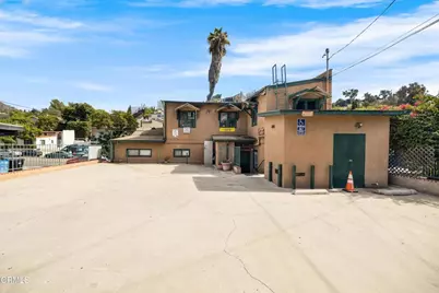 3325 Barham Boulevard #C, Los Angeles, CA 90068 - Photo 11