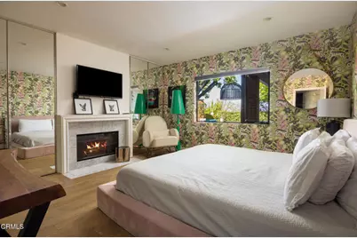 14593 Deervale Place, Sherman Oaks, CA 91403 - Photo 21