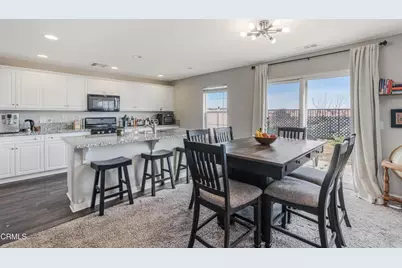 37530 Henna Lane, Palmdale, CA 93551 - Photo 5