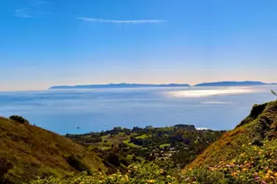 8 Burrell Ln, Rancho Palos Verdes, CA 90275 - Photo 3