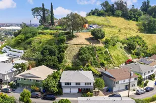 2649 Round Dr, Los Angeles, CA 90032 - Photo 37