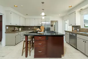 3550 Santa Carlotta St, Glendale, CA 91214 - Photo 17