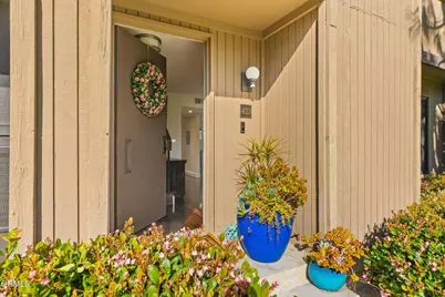 423 W Walnut Street, Pasadena, CA 91103 - Photo 3