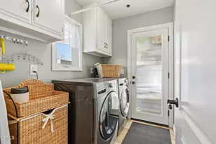 809 Skyland Dr, Sierra Madre, CA 91024 - Photo 51