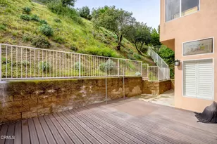 925 Calle La Primavera, Glendale, CA 91208 - Photo 37