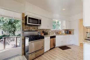 101 S Rockingham Ave, Los Angeles, CA 90049 - Photo 15