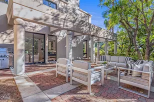 1265 Chateau Rd, Pasadena, CA 91105 - Photo 33