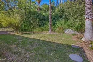 1265 Chateau Rd, Pasadena, CA 91105 - Photo 35