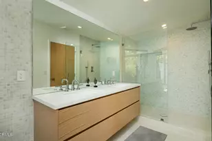 3505 El Lado Dr, Glendale, CA 91208 - Photo 13