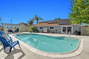 27800 Parkvale Dr, Santa Clarita, CA 91350 - Photo 41