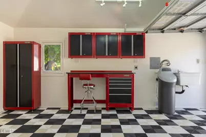 358 San Juan Way, La Canada Flintridge, CA 91011 - Photo 33