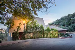 2994 Durand Dr, Los Angeles, CA 90068 - Photo 39