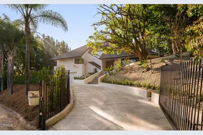 9617 Oak Pass Road, Beverly Hills, CA 90210 - Photo 1