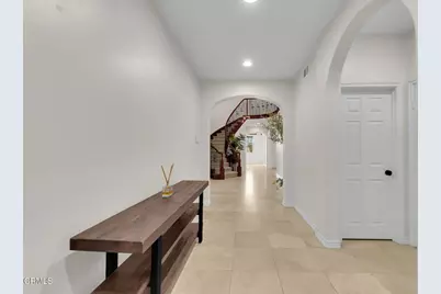 821 Somera Court, Simi Valley, CA 93065 - Photo 5