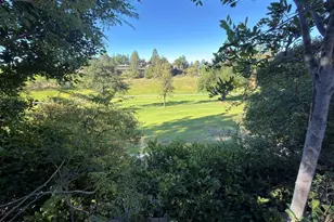 832 Greenridge Dr, La Canada Flintridge, CA 91011 - Photo 11