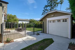 930 N Catalina Ave, Pasadena, CA 91104 - Photo 33