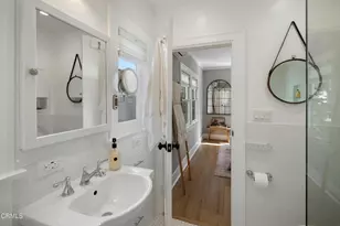 930 N Catalina Ave, Pasadena, CA 91104 - Photo 23