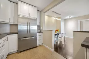 2386 E Del Mar Blvd, Pasadena, CA 91107 - Photo 11