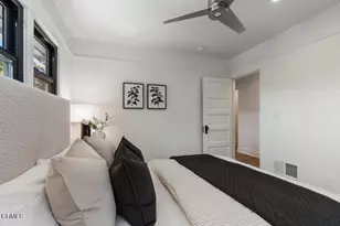 1614 Las Lunas St, Pasadena, CA 91106 - Photo 29