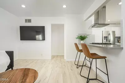 11118 Califa Street, North Hollywood, CA 91601 - Photo 3