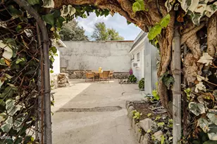 2843 Los Olivos Ln, La Crescenta, CA 91214 - Photo 21