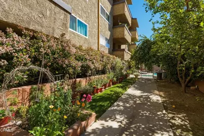 320 E Stocker Street #205, Glendale, CA 91207 - Photo 27