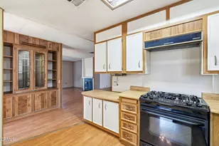 1320 San Bernardino, Upland, CA 91786 - Photo 11