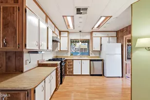 1320 San Bernardino, Upland, CA 91786 - Photo 9