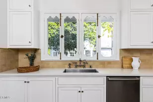 1275 New York Dr, Altadena, CA 91001 - Photo 13