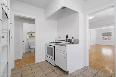 142  148 S Manhattan Place, Los Angeles, CA 90004 - Photo 21