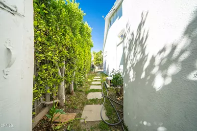 4711 Briggs Avenue, La Crescenta, CA 91214 - Photo 37