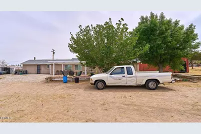 9494 Baker Road, Lucerne Valley, CA 92356 - Photo 7