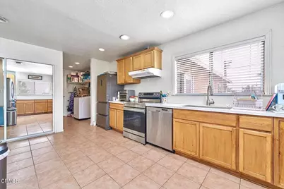 9494 Baker Road, Lucerne Valley, CA 92356 - Photo 33