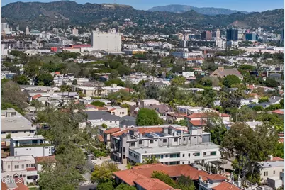 510 N Sycamore Avenue, Los Angeles, CA 90036 - Photo 31