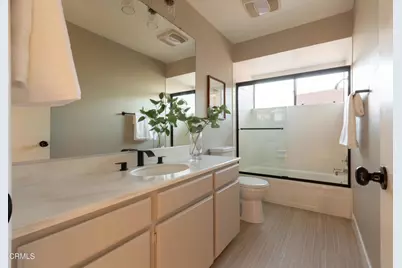 606 Vallejo Villas Street, Los Angeles, CA 90042 - Photo 35