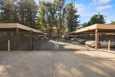 22330 Victory Boulevard #604, Los Angeles, CA 91367 - Photo 13