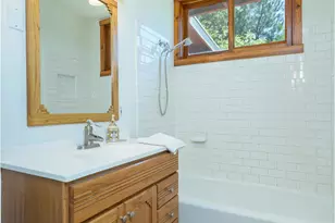 11461 Riverwood Dr, Sunland, CA 91040 - Photo 29