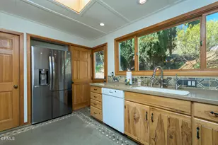 11461 Riverwood Dr, Sunland, CA 91040 - Photo 21