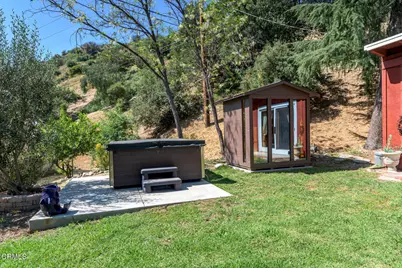 11461 Riverwood Drive, Sunland, CA 91040 - Photo 37